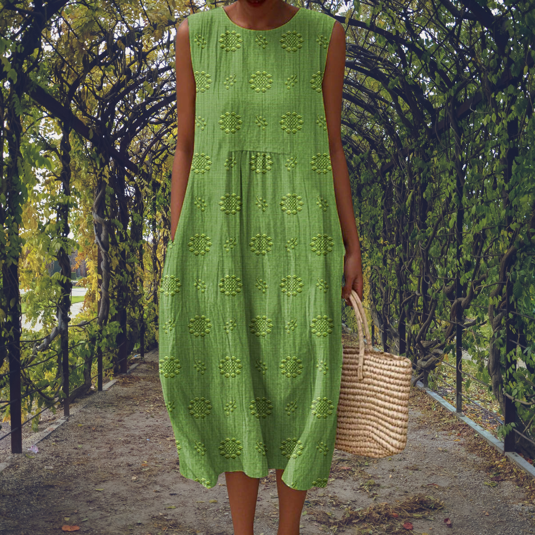 Elegant Sleeveless Dress with Pockets