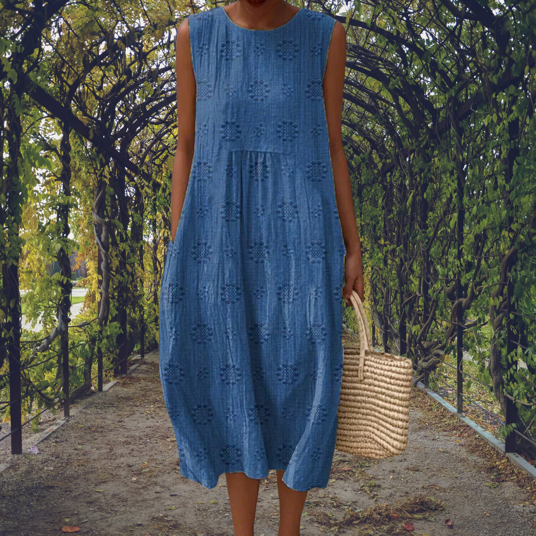 Elegant Sleeveless Dress with Pockets