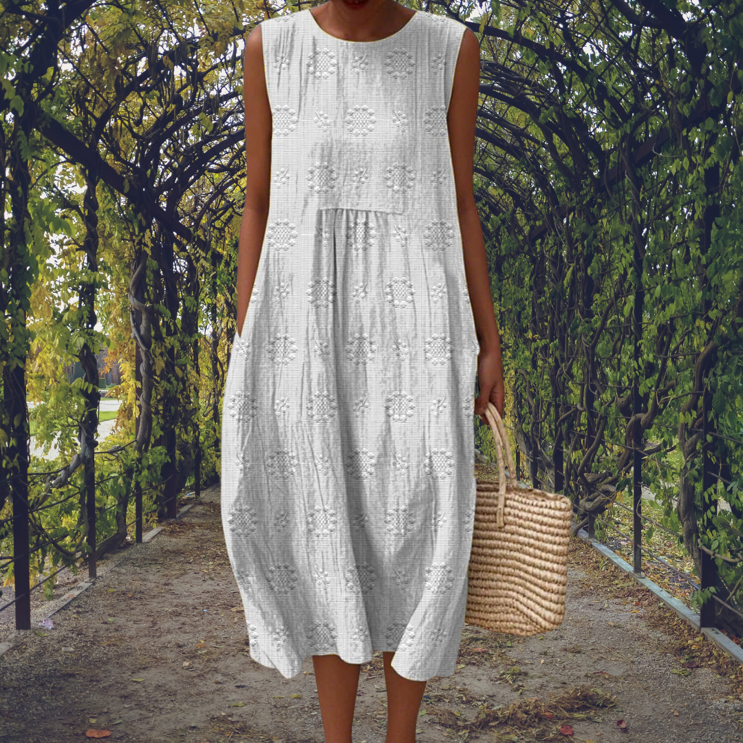 Elegant Sleeveless Dress with Pockets