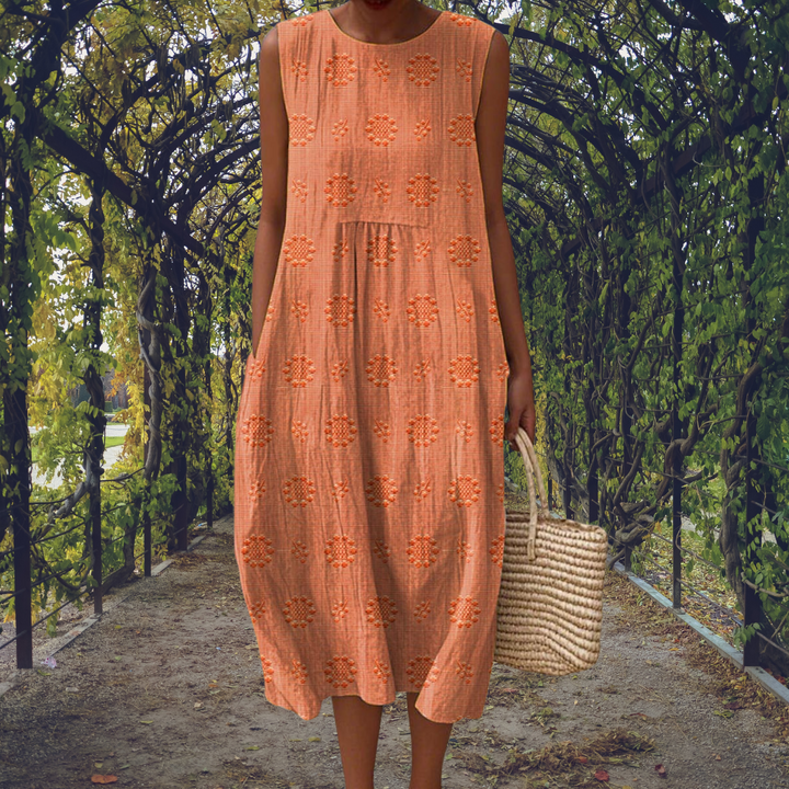 Elegant Sleeveless Dress with Pockets