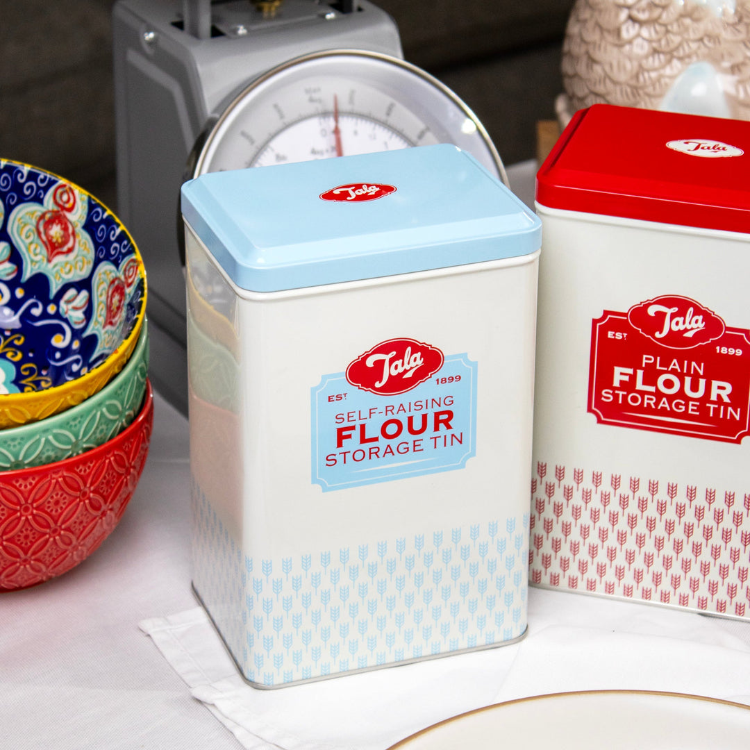 Set of 4 Retro Flour and Sugar Storage Tins