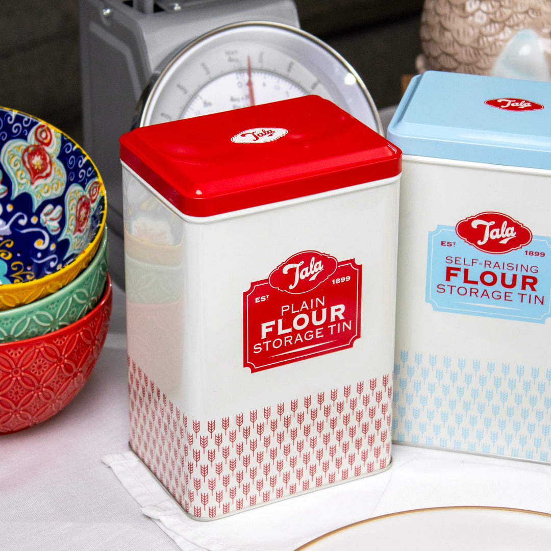 Set of 4 Retro Flour and Sugar Storage Tins