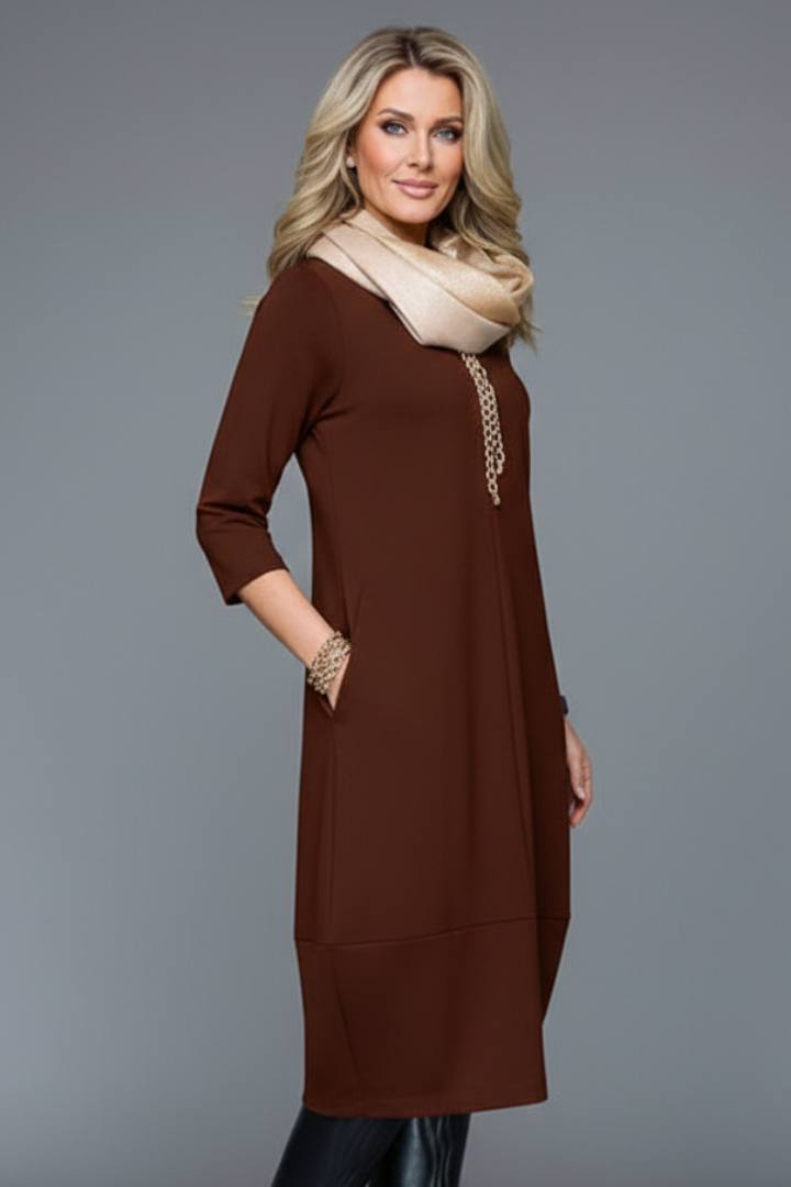 Women's Midi Dress with Round Neck and Pockets