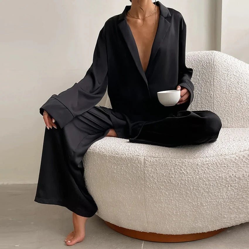 Elisa – Zweiteiliges Loungewear - Set mit Hemdbluse und weiter Hose - Cecile LavelleGrau