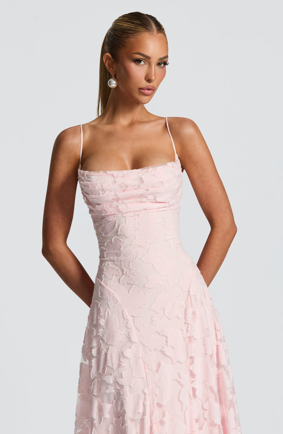 Elegant Evening Maxi Dress with Spaghetti Straps