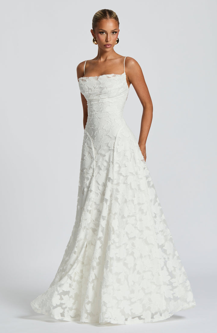 Elegant Evening Maxi Dress with Spaghetti Straps