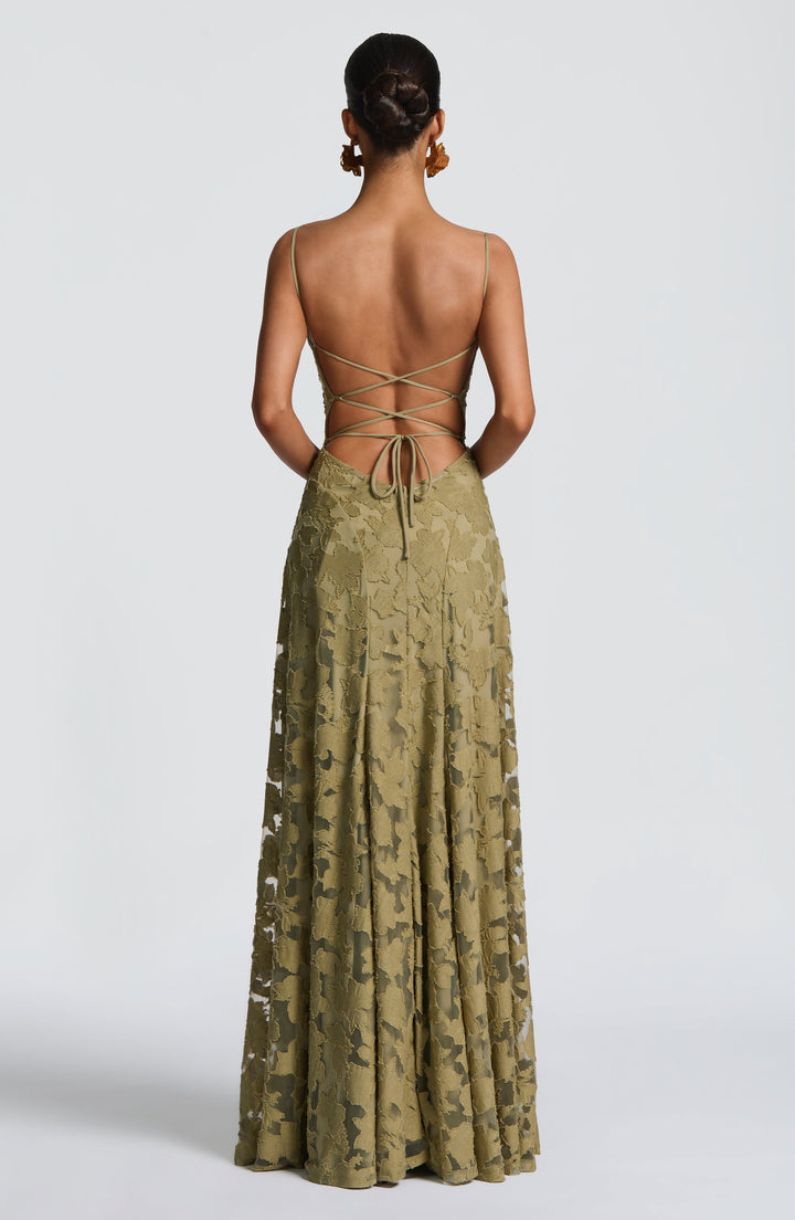 Elegant Evening Maxi Dress with Spaghetti Straps