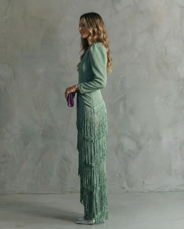 Elegant Midi Dress with Fringe Sleeves